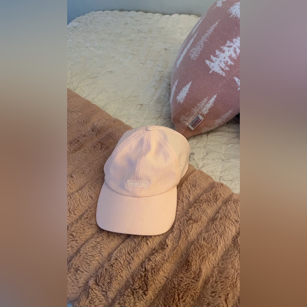 Lululemon hat!